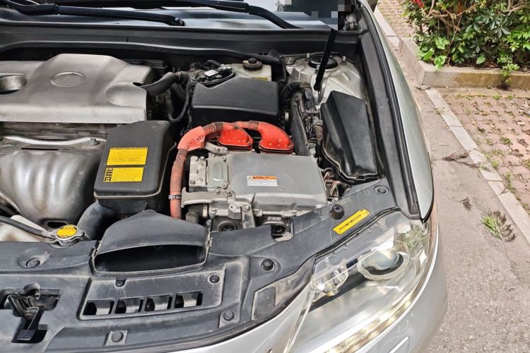 Used Lexus ES 2014 300h Luxury Edition Engine Bay Left