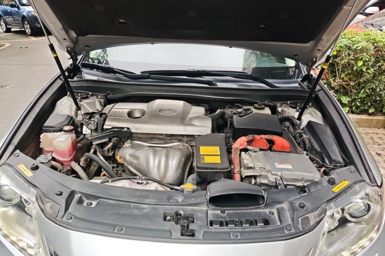Used Lexus ES 2014 300h Luxury Edition Engine Bay