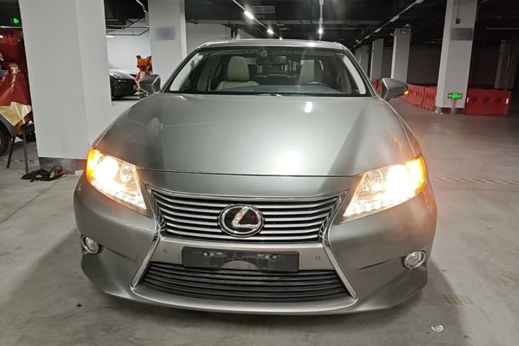 Used Lexus ES 2014 250 Elite Edition Front