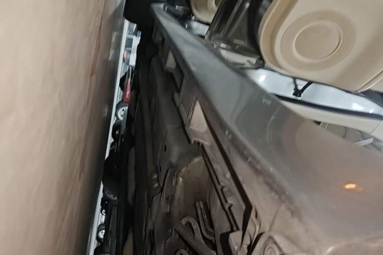 Used Lexus ES 2014 250 Elite Edition Left Side Sill