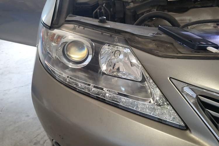 Used Lexus ES 2014 250 Elite Edition Right Front Headlight