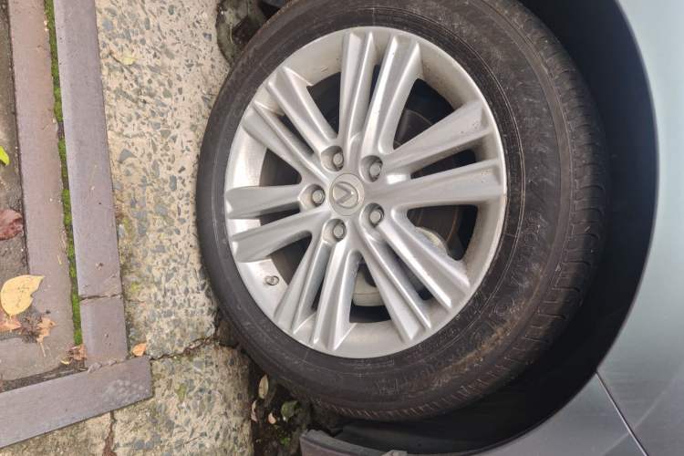 Used Lexus ES 2014 250 Elite Edition Right Front Wheel Hub