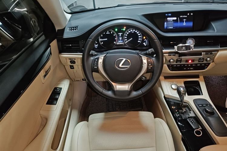 Used Lexus ES 2014 250 Elite Edition Steering Wheel