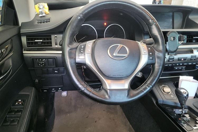 Used Lexus ES 2014 250 Elite Edition Steering Wheel