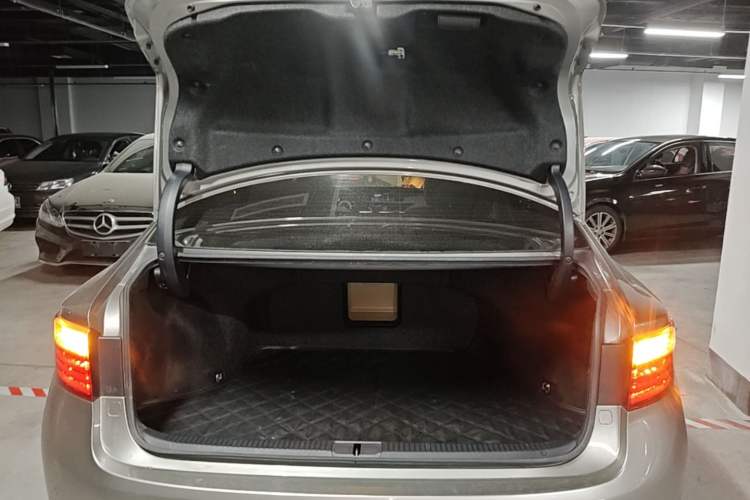 Used Lexus ES 2014 250 Elite Edition Trunk