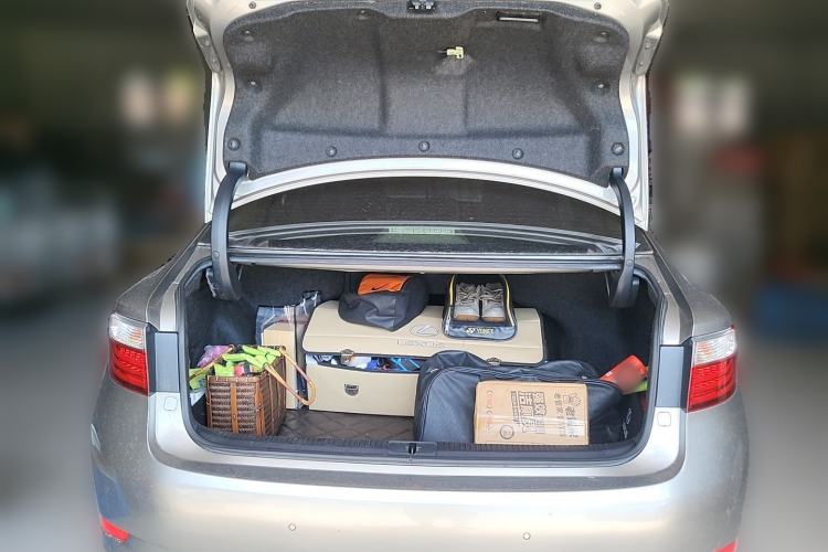 Used Lexus ES 2014 250 Elite Edition Trunk