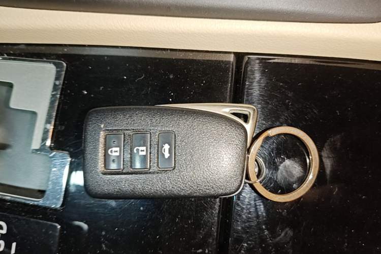 Used Lexus ES 2014 250 Elite Edition Vehicle Key