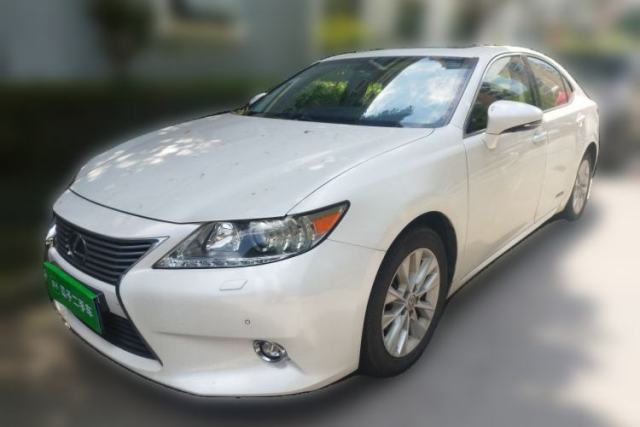 Used Lexus ES 2014 300h Elite Edition