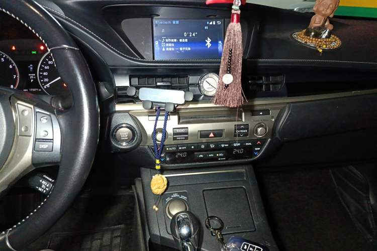 Used Lexus ES 2014 250 Elite Edition Audio And AC Panel