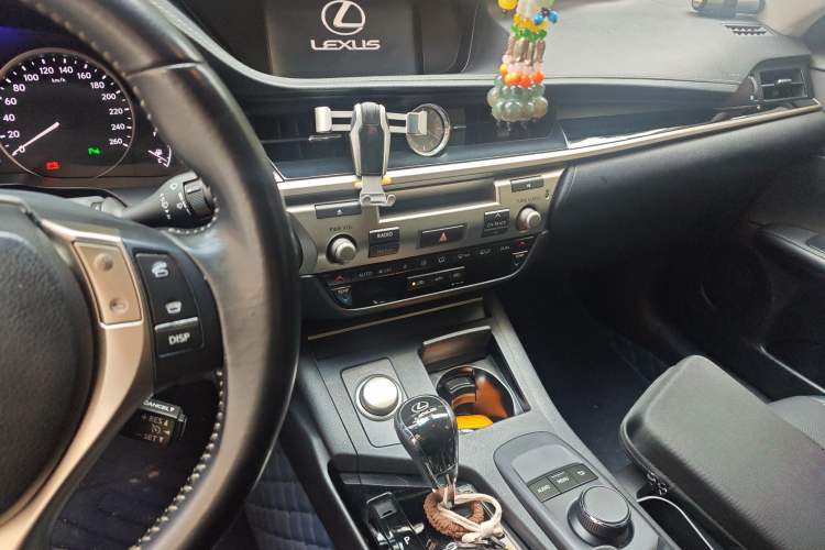 Used Lexus ES 2014 250 Elite Edition Audio And AC Panel