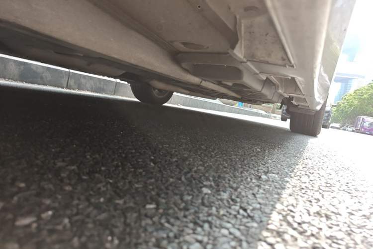 Used Lexus ES 2014 300h Comfort Edition Chassis Front Left