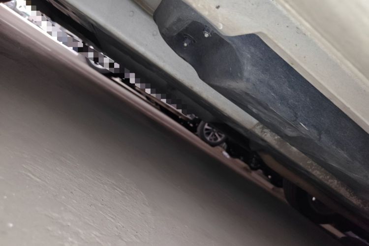 Used Lexus ES 2014 300h Elite Edition Chassis Front Left