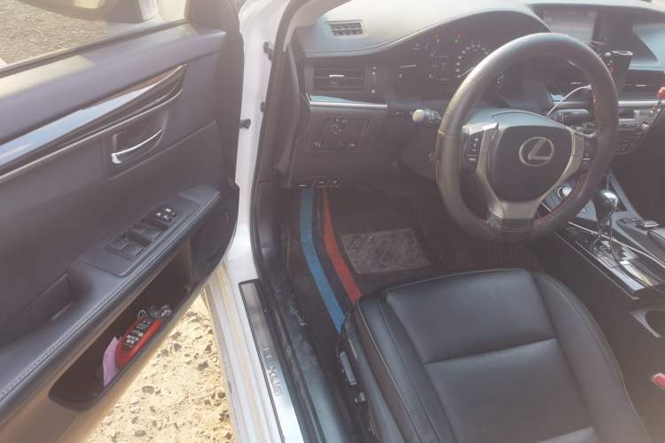 Used Lexus ES 2014 250 Elite Edition Driver Seat