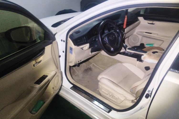 Used Lexus ES 2014 250 Elite Edition Driver Seat