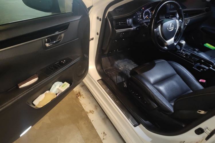 Used Lexus ES 2014 250 Elite Edition Driver Seat