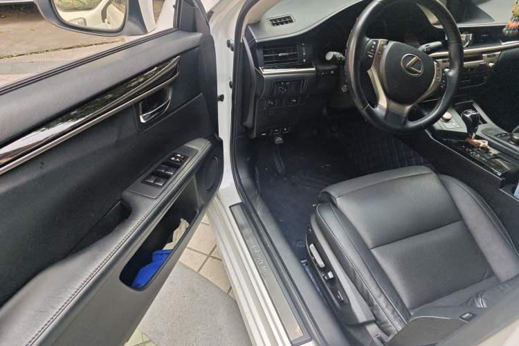 Used Lexus ES 2014 250 Elite Edition Driver Seat