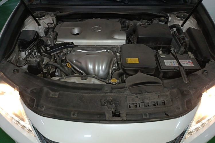 Used Lexus ES 2014 250 Elite Edition Engine Bay