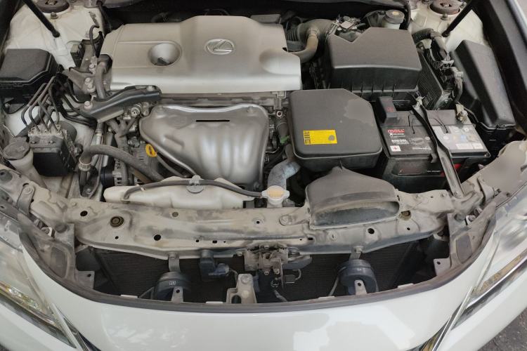 Used Lexus ES 2014 250 Elite Edition Engine Bay