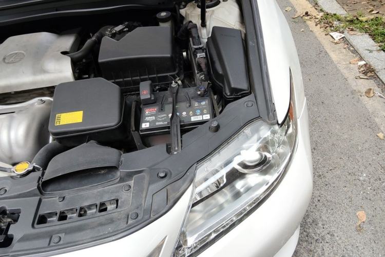 Used Lexus ES 2014 250 Elite Edition Engine Bay Left