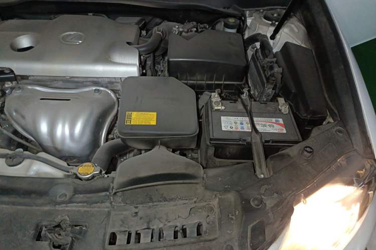 Used Lexus ES 2014 250 Elite Edition Engine Bay Left