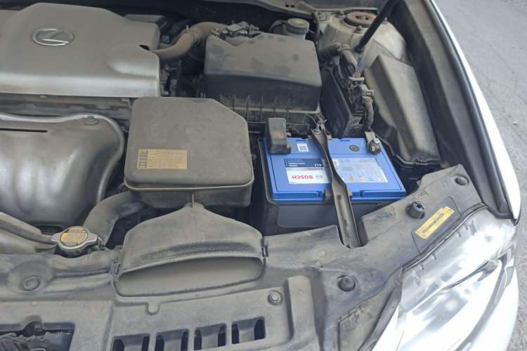 Used Lexus ES 2014 250 Comfort Edition Engine Bay Left