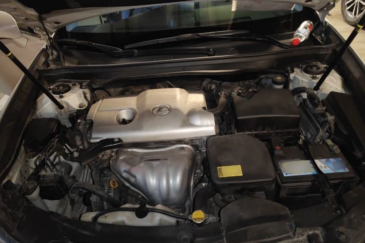 Used Lexus ES 2014 250 Elite Edition Engine Bay