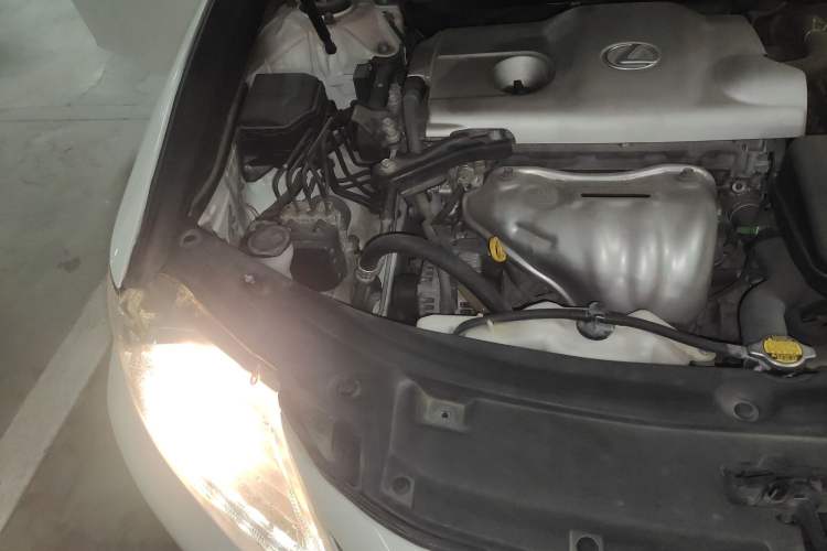 Used Lexus ES 2014 250 Elite Edition Engine Bay Right