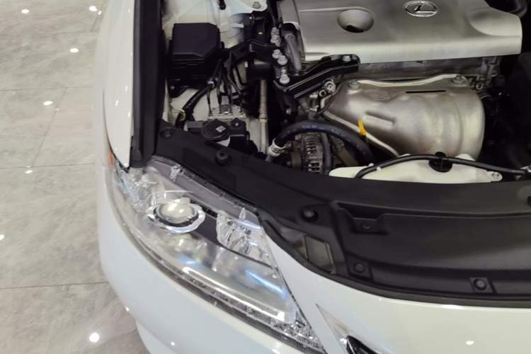 Used Lexus ES 2014 250 Elite Edition Engine Bay Right