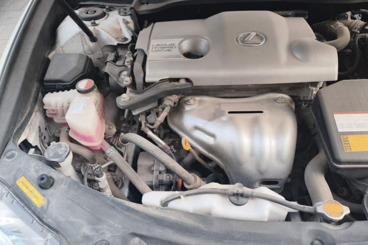 Used Lexus ES 2014 300h Elite Edition Engine Bay Right