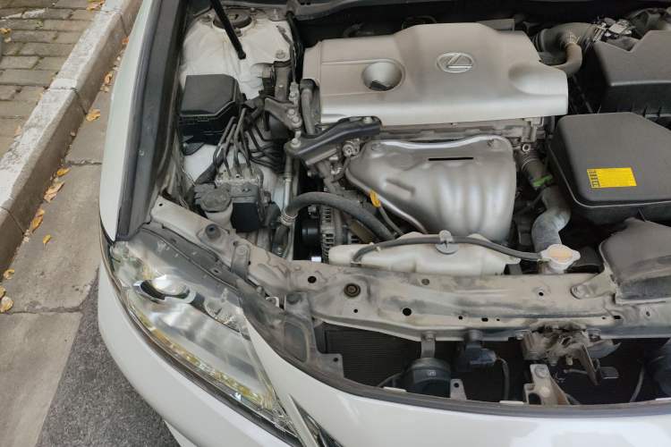 Used Lexus ES 2014 250 Elite Edition Engine Bay Right