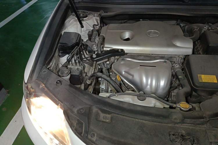 Used Lexus ES 2014 250 Elite Edition Engine Bay Right