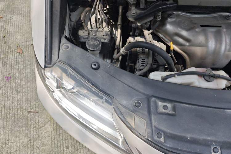 Used Lexus ES 2014 250 Elite Edition Engine Bay Right