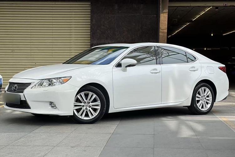 Used Lexus ES 2014 250 Comfort Edition Exterior 2