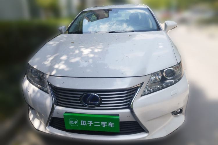 Used Lexus ES 2014 300h Elite Edition Front