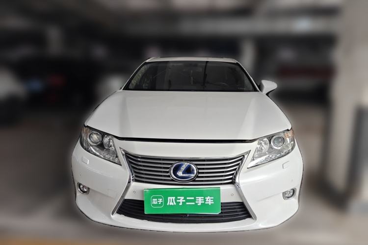 Used Lexus ES 2014 300h Elite Edition Front