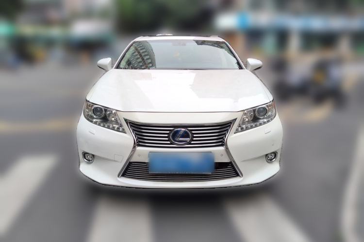 Used Lexus ES 2014 300h Elite Edition Front