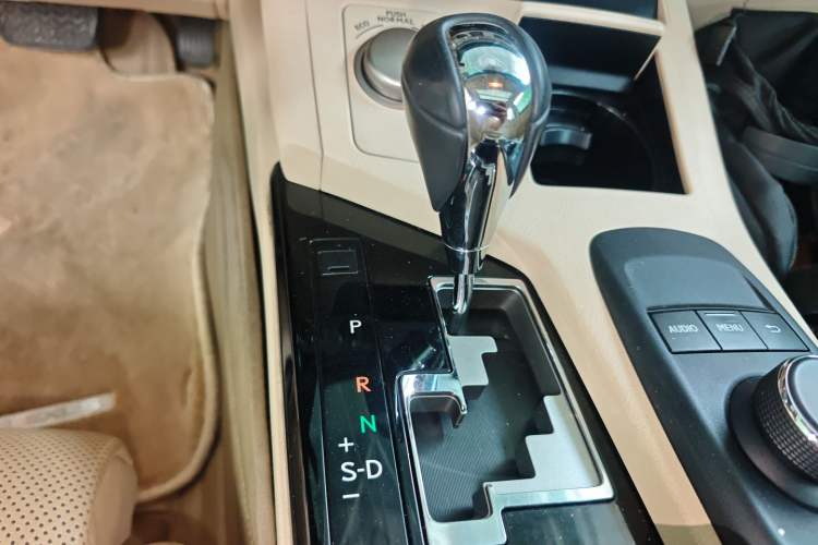 Used Lexus ES 2014 250 Elite Edition Gear Lever