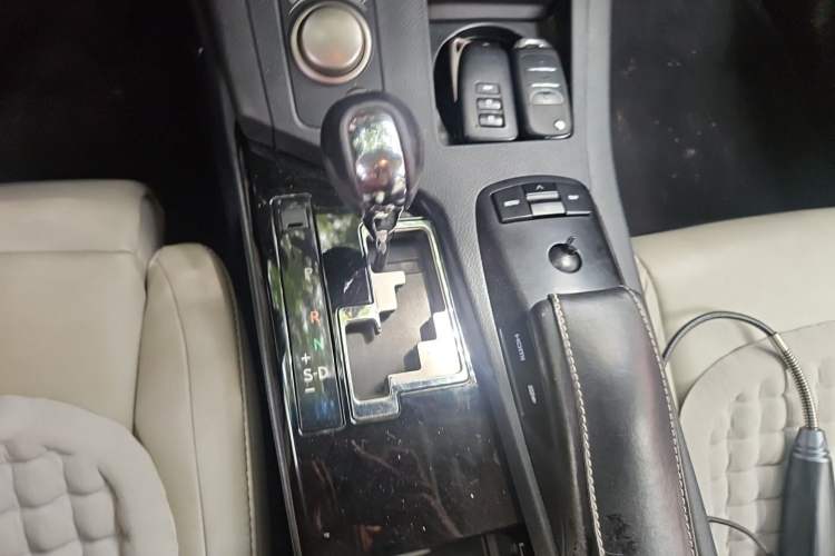 Used Lexus ES 2014 250 Elite Edition Gear Lever