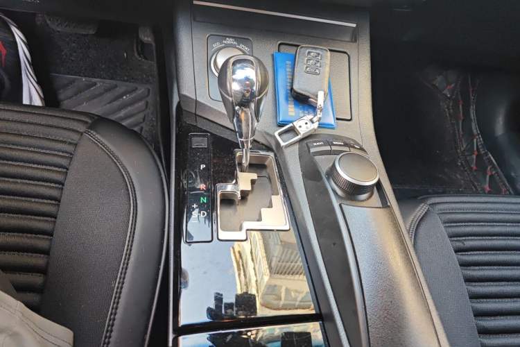 Used Lexus ES 2014 250 Elite Edition Gear Lever