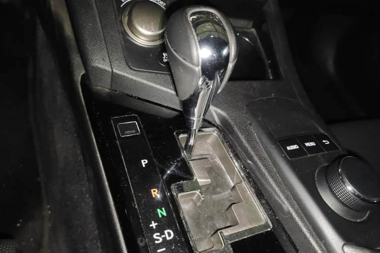 Used Lexus ES 2014 250 Elite Edition Gear Lever