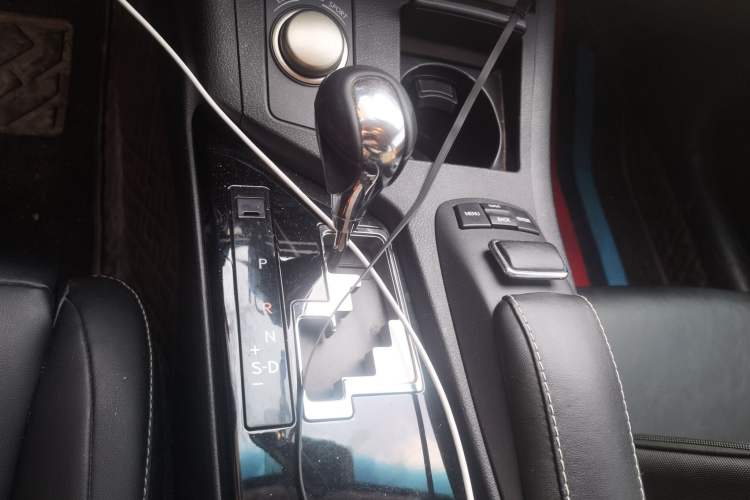 Used Lexus ES 2014 250 Elite Edition Gear Lever