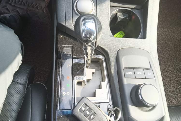 Used Lexus ES 2014 250 Elite Edition Gear Lever
