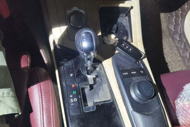 Used Lexus ES 2014 250 Elite Edition Gear Lever