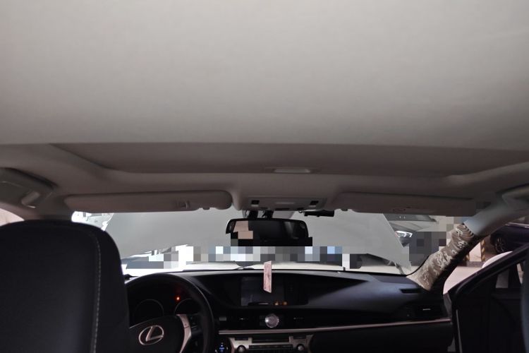 Used Lexus ES 2014 300h Elite Edition Headliner