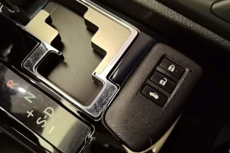Used Lexus ES 2014 250 Elite Edition Interior 1