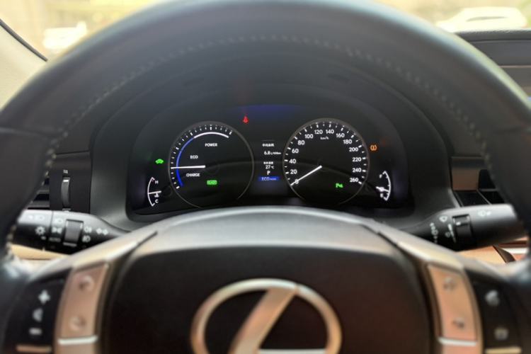 Used Lexus ES 2014 300h Elite Edition Interior 1