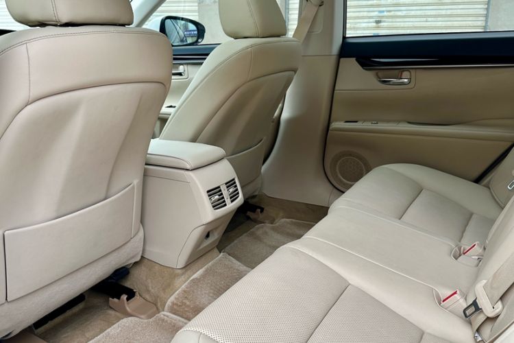 Used Lexus ES 2014 250 Elite Edition Interior 5