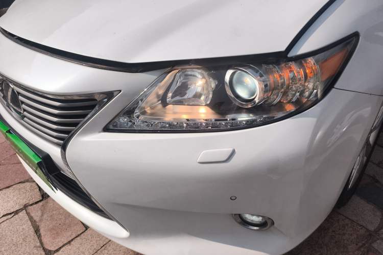 Used Lexus ES 2014 300h Elite Edition Left Front Headlight