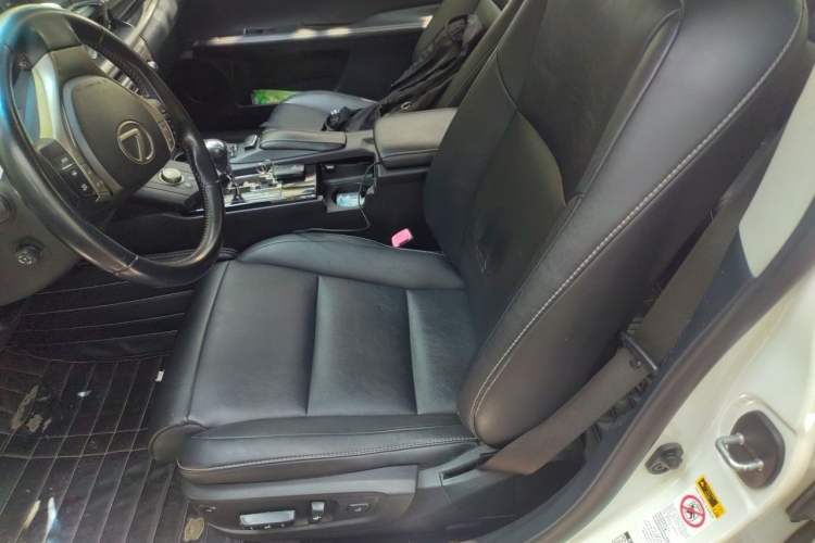 Used Lexus ES 2014 300h Elite Edition Left Front Seat