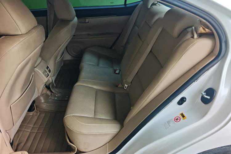 Used Lexus ES 2014 250 Elite Edition Left Rear Seat
